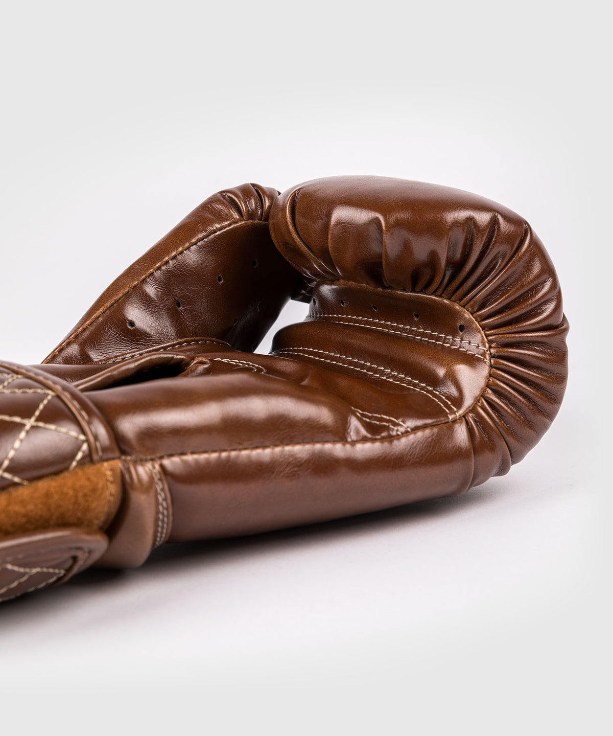 Venum Impact Classic Boxhandschuhe - Glänzendes Havana