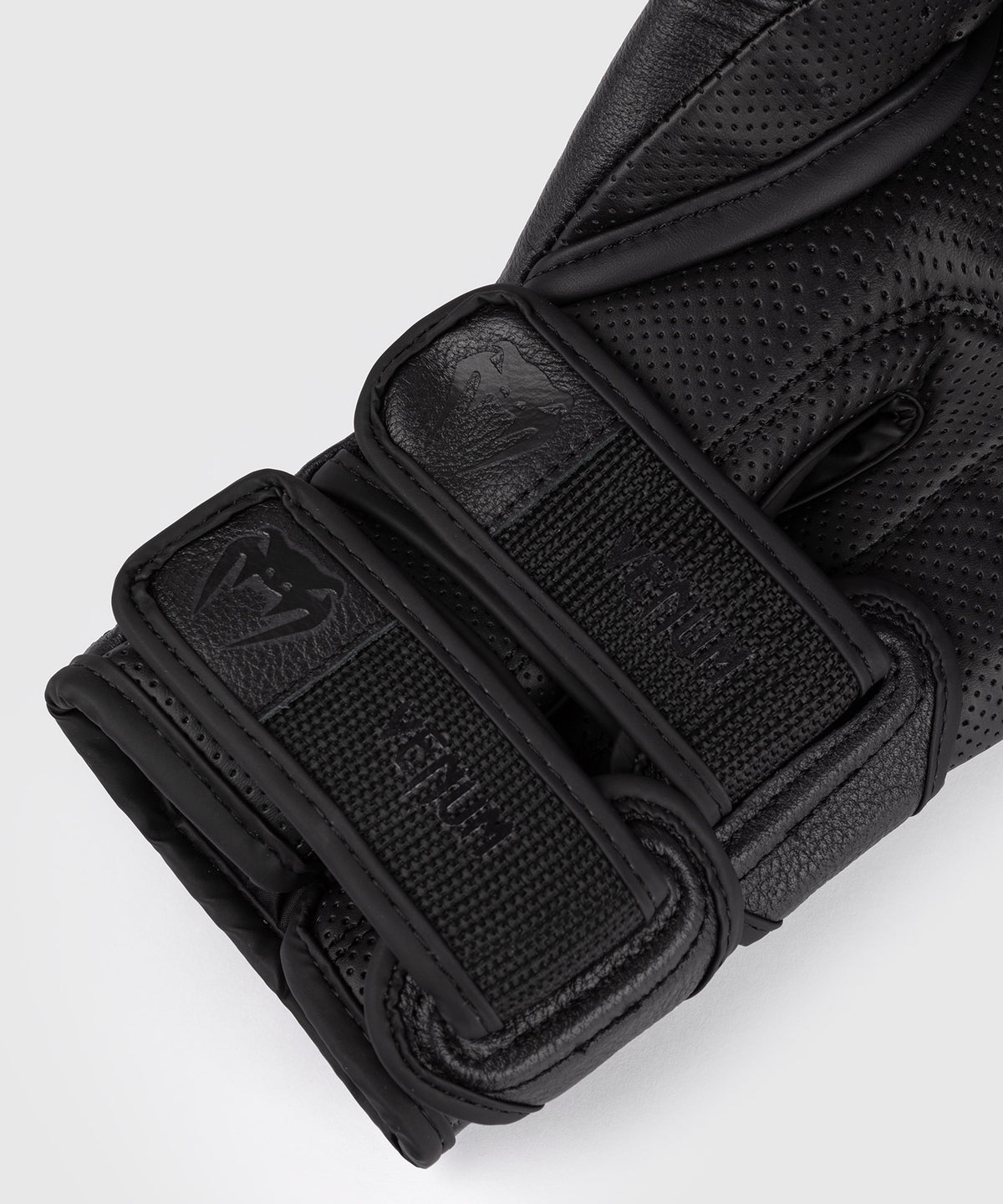 Gants de Boxe Venum Reverso - Noir/Noir