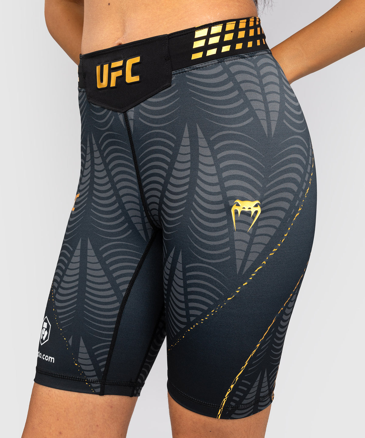 UFC Zenith by Venum Authentic Fight Night Pantaloncini Vale Tudo Fit lungo Donna - Champion