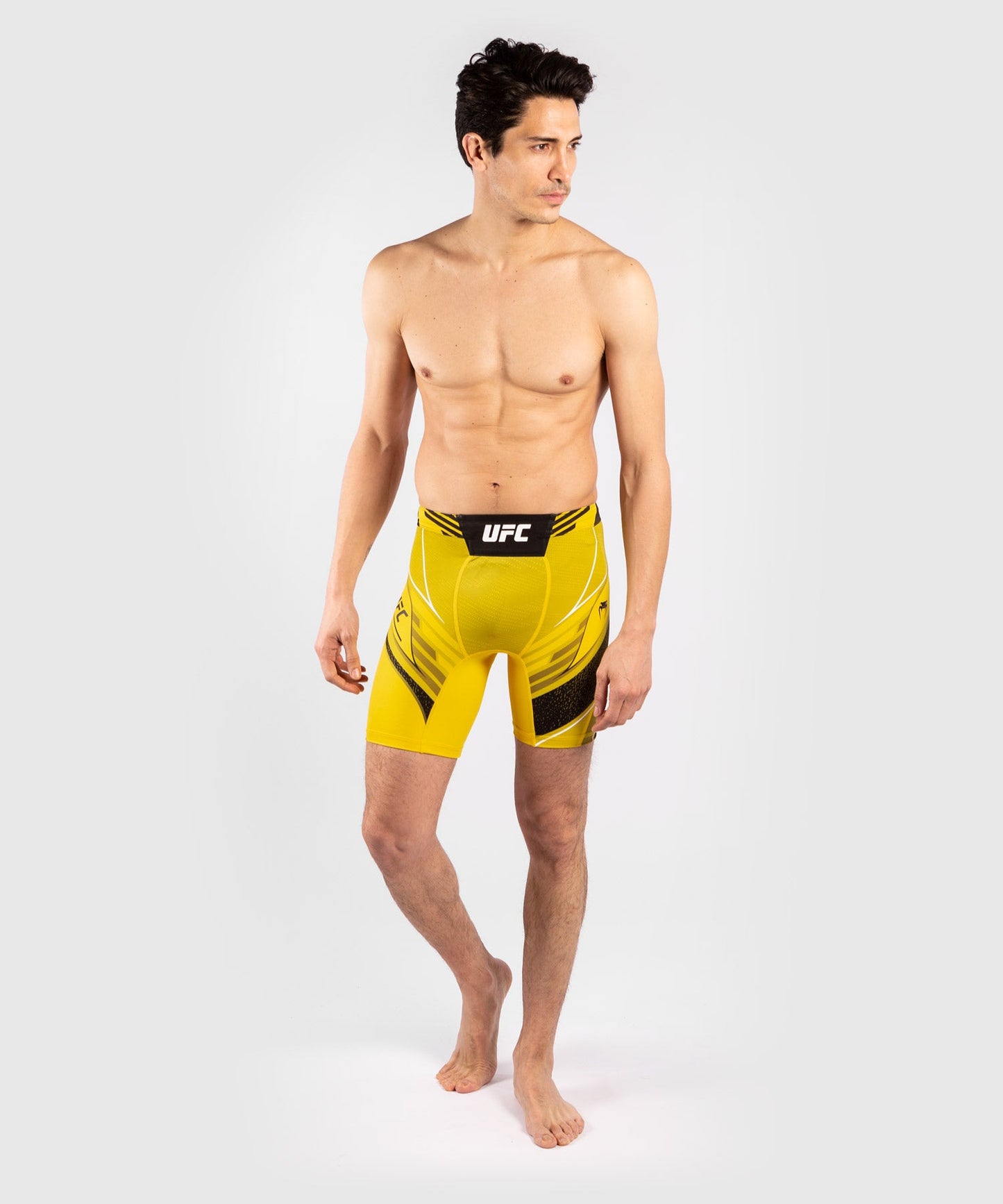 Short de compression pour Hommes UFC Venum Authentic Fight Night - Coupe Courte - Jaune