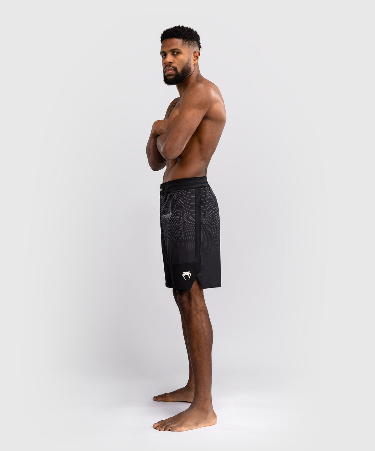 Short de Combat Venum G-Fit Air pour Hommes - Noir Intense/Sable Désert