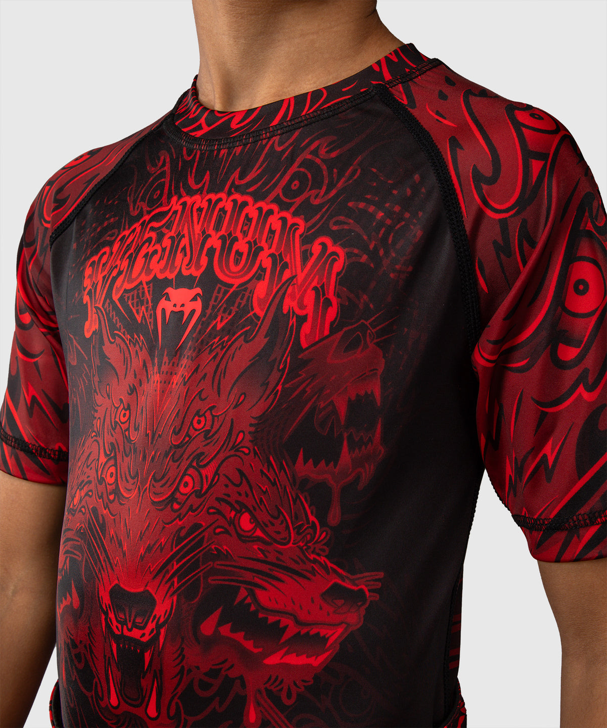 Rashguard à Manches Courtes Pour Enfants Venum Wolf Atak – Noir/Rouge
