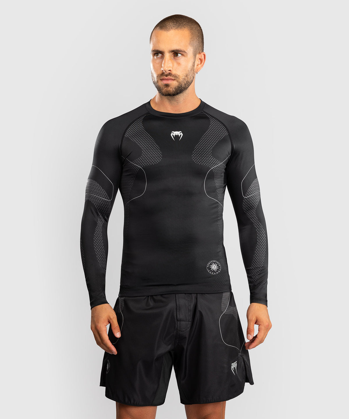 Venum Nexus Long Sleeve Rashguard - Black/Silver