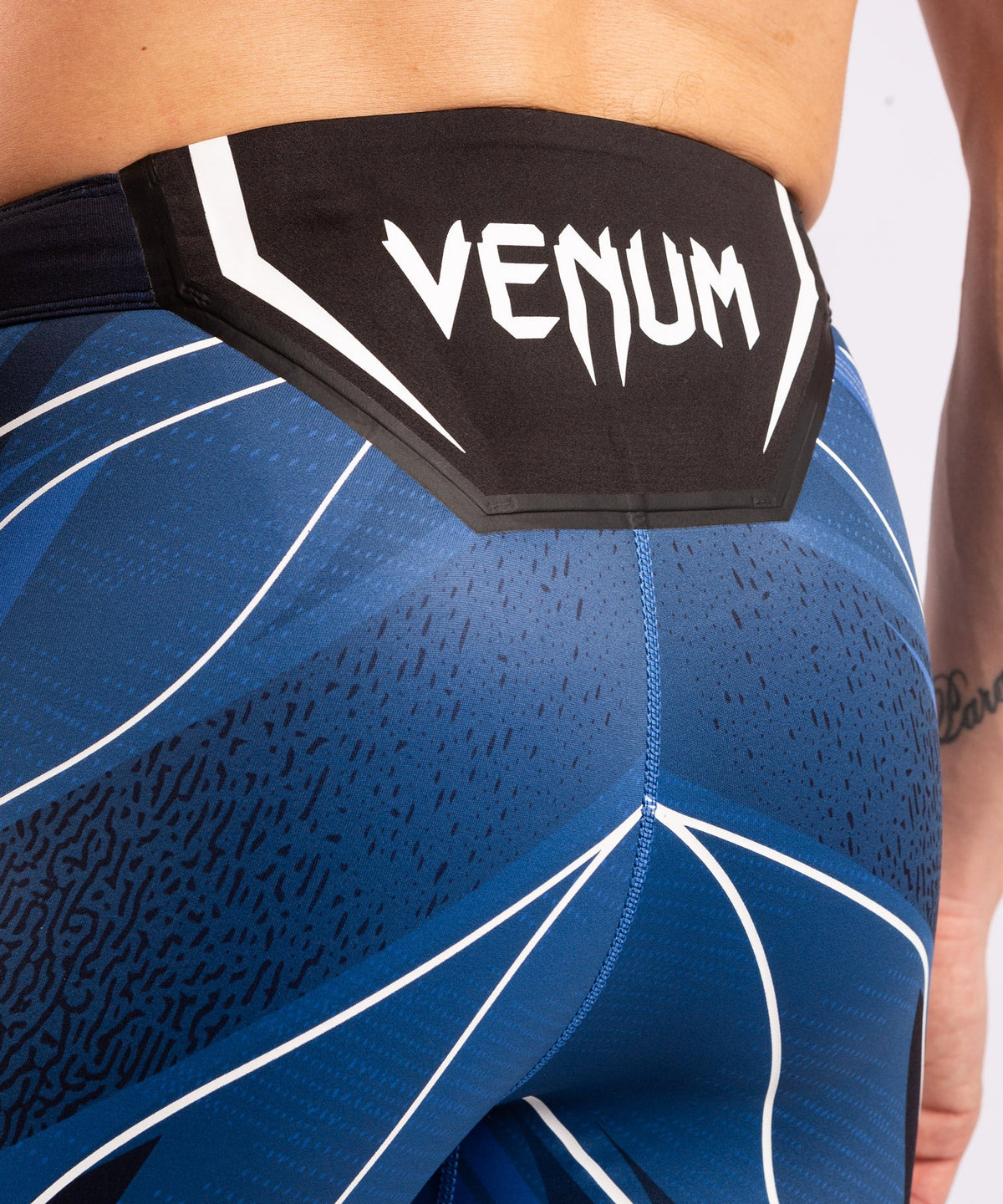 Short de compression pour Hommes UFC Venum Authentic Fight Night - Coupe Longue - Bleu