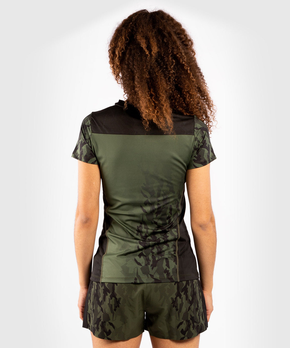Women's UFC Venum Authentic Fight Week Technisches T-Shirt mit kurzen Ärmeln - Khaki