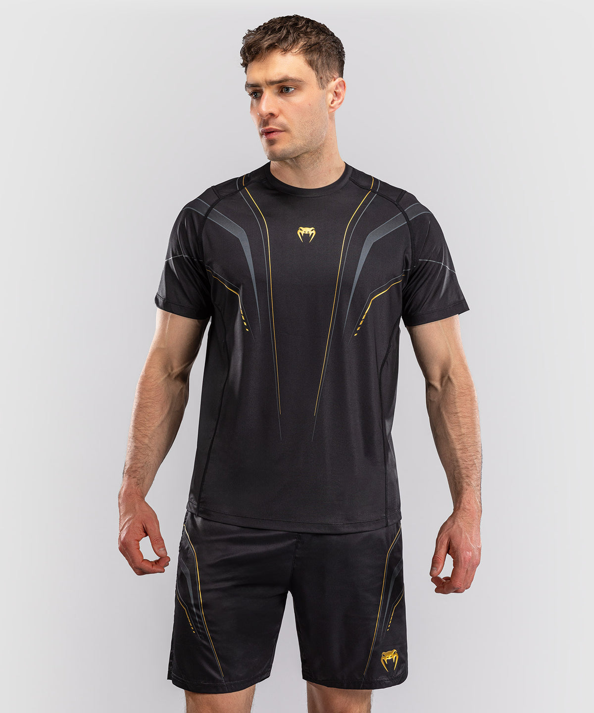 Venum Streamline Dry-Tech T-Shirt – Schwarz/Gold
