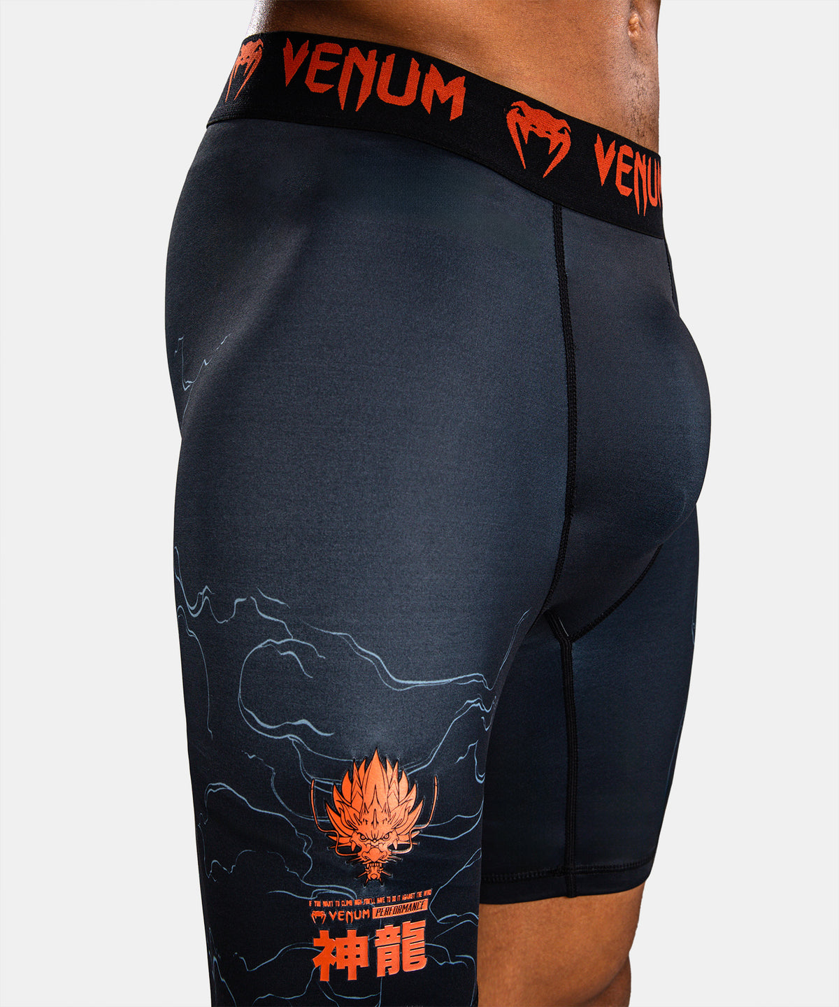 Venum Thunder Dragon Pantaloncini a Compressione – Nero/Grigio/Rame