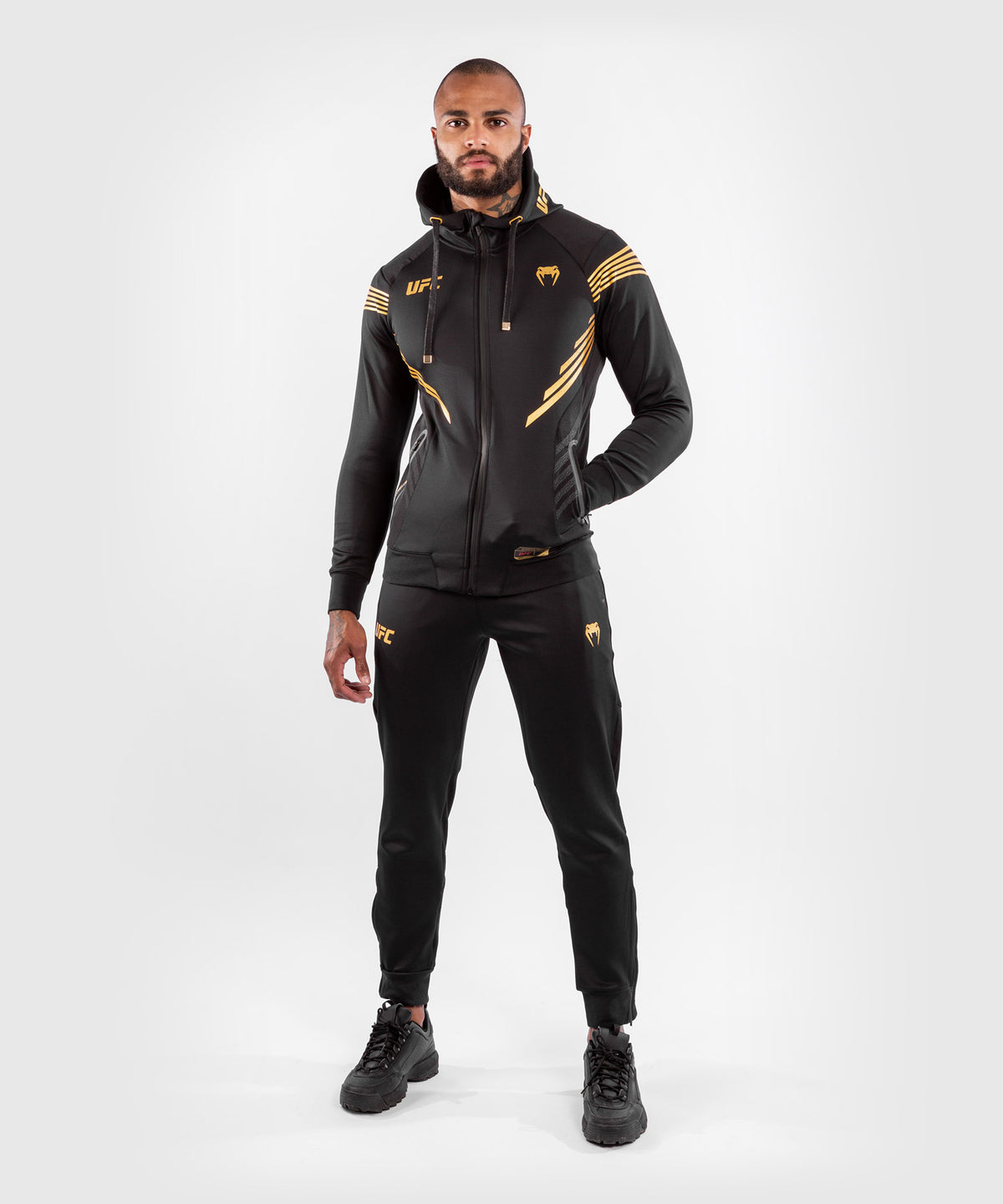 Venum UFC Authentic Fight Night Herren-Walkout-Hoodie – Champion