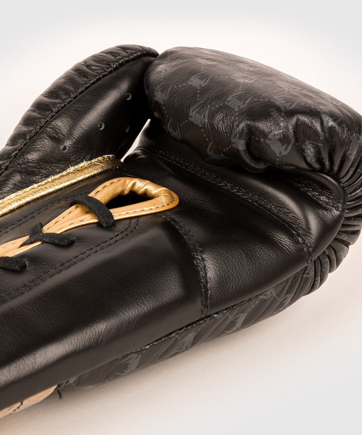Gants de Boxe Pro avec Lacets Venum Coco Monogram - Noir Intense