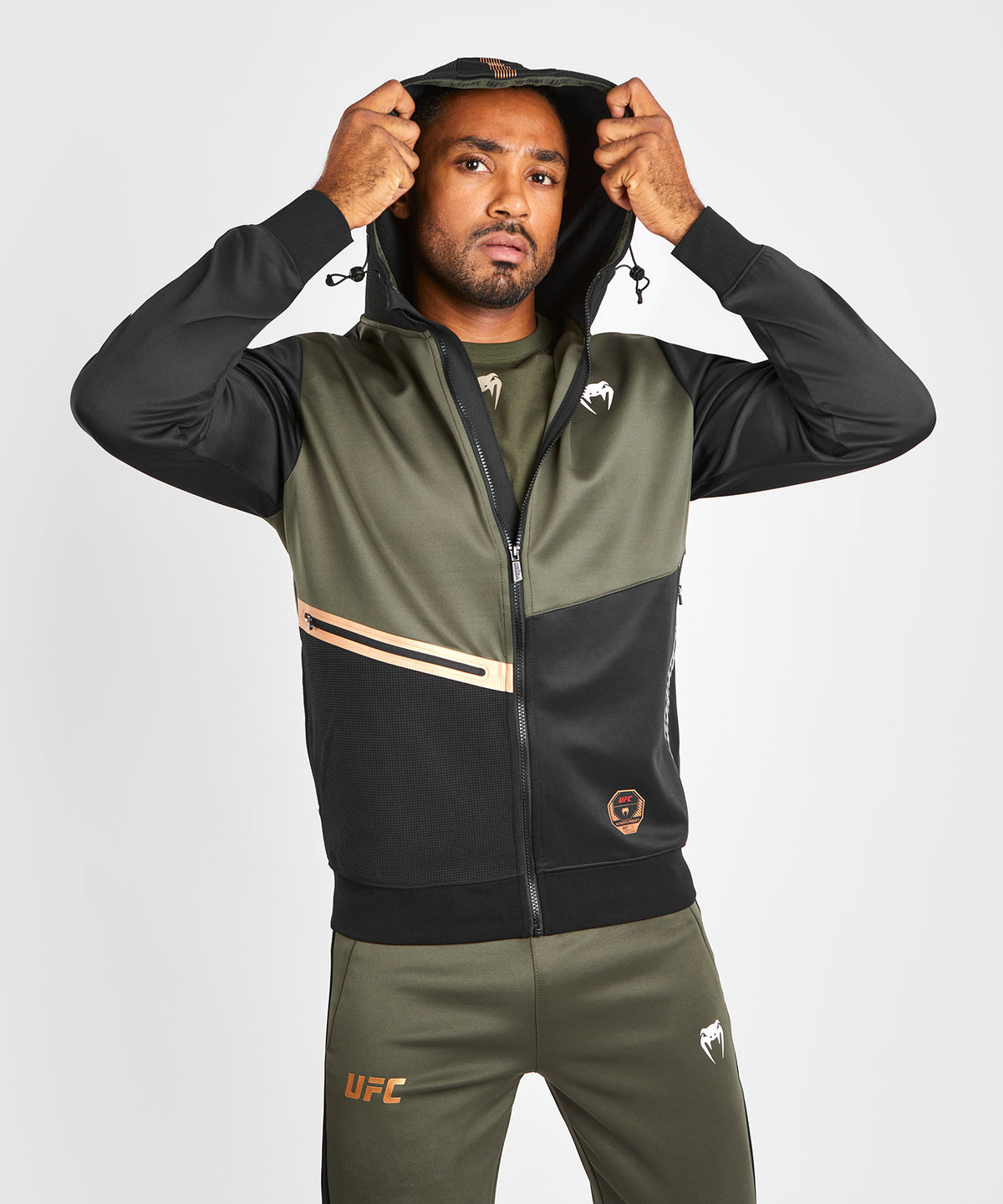 UFC Adrenaline by Venum Fight Week Herren Zip Hoodie - Khaki/Bronze