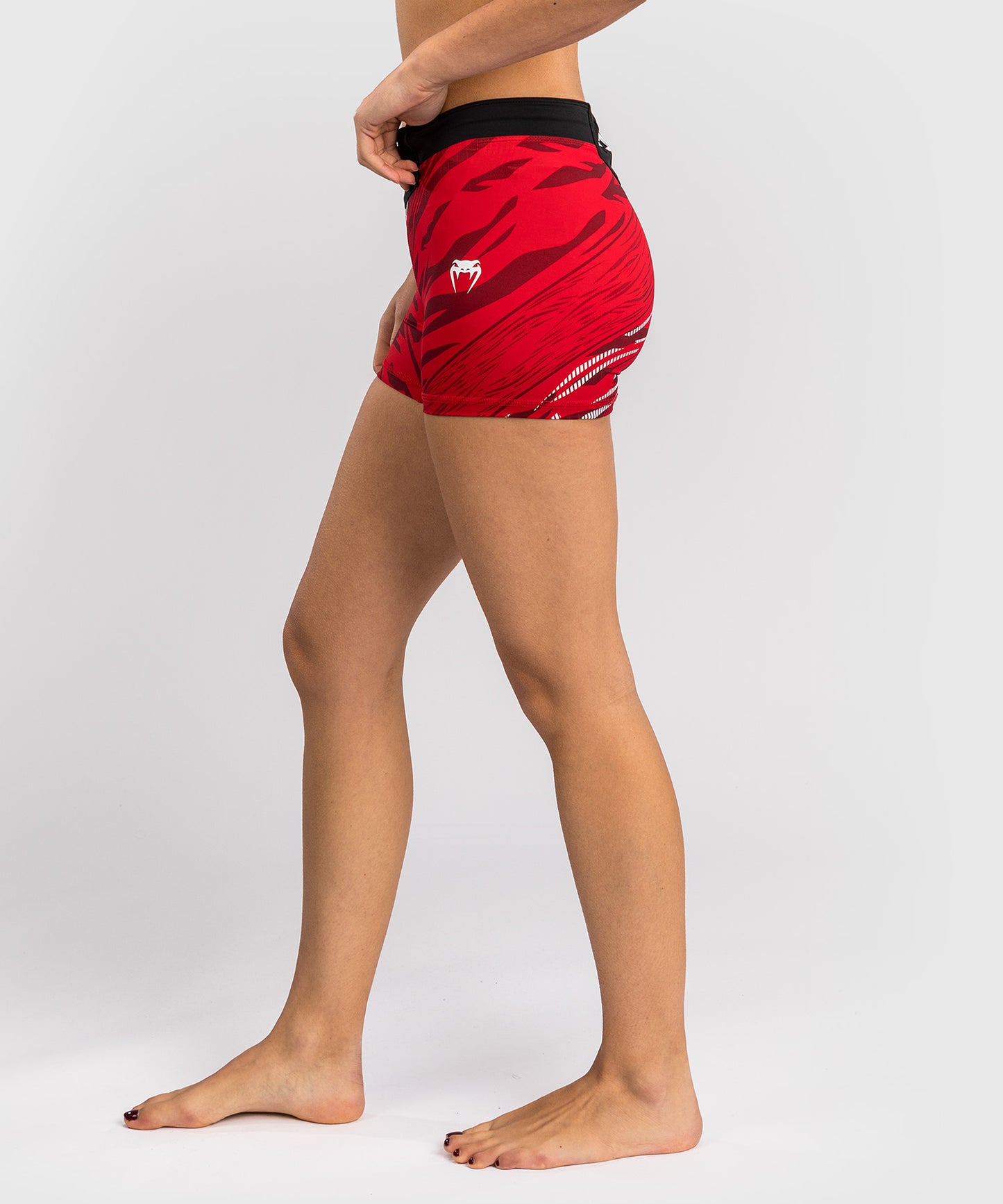 UFC Fusion by Venum Authentic Fight Night Damen Vale Tudo Short - Short Fit - Rot