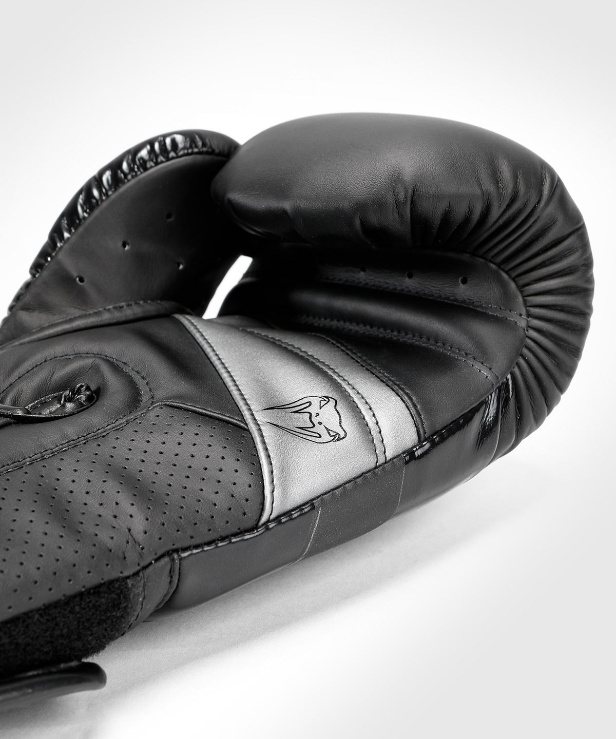 Guantoni da boxe Venum Elite Evo - Nero/Nero