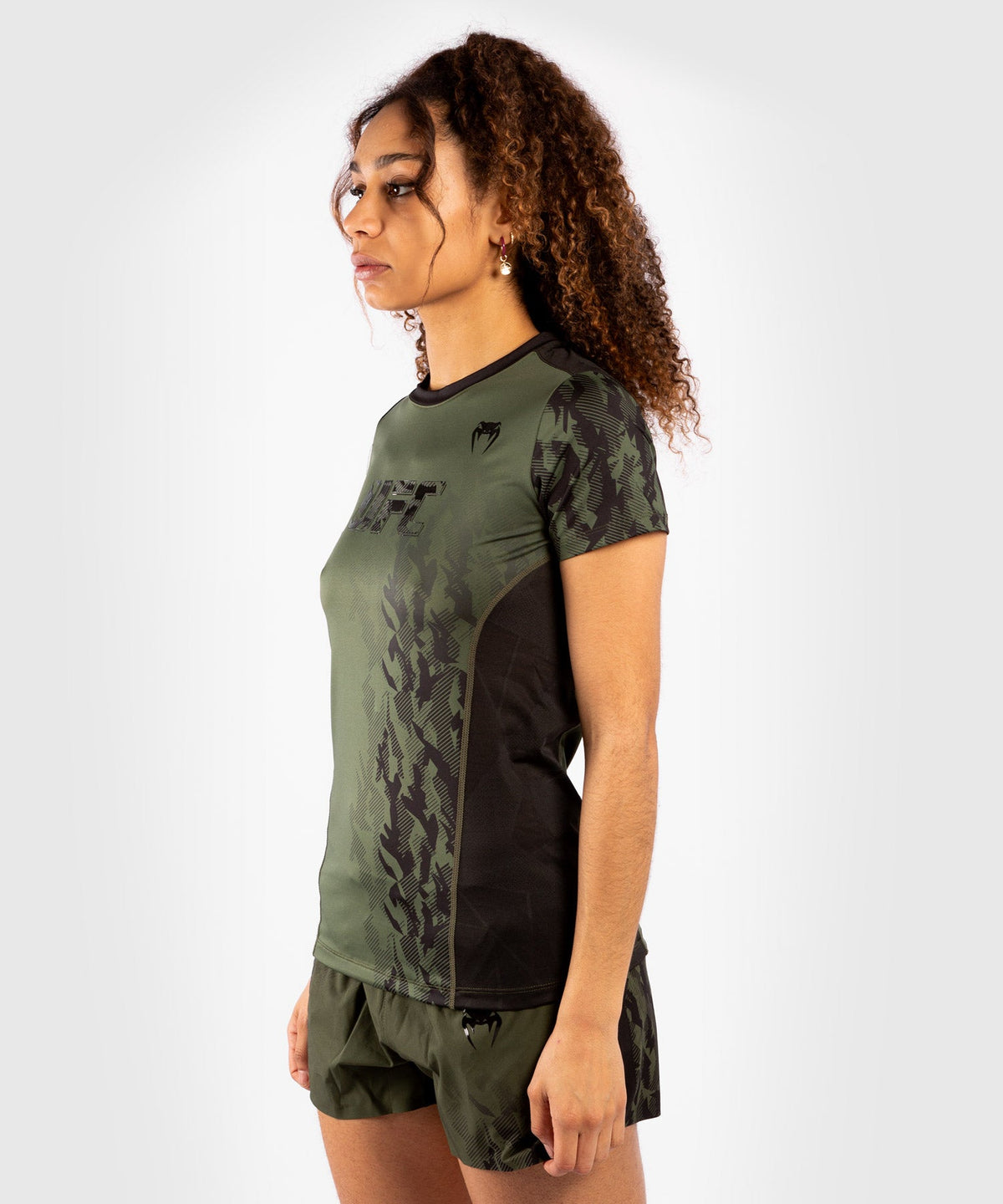 Women's UFC Venum Authentic Fight Week Technisches T-Shirt mit kurzen Ärmeln - Khaki