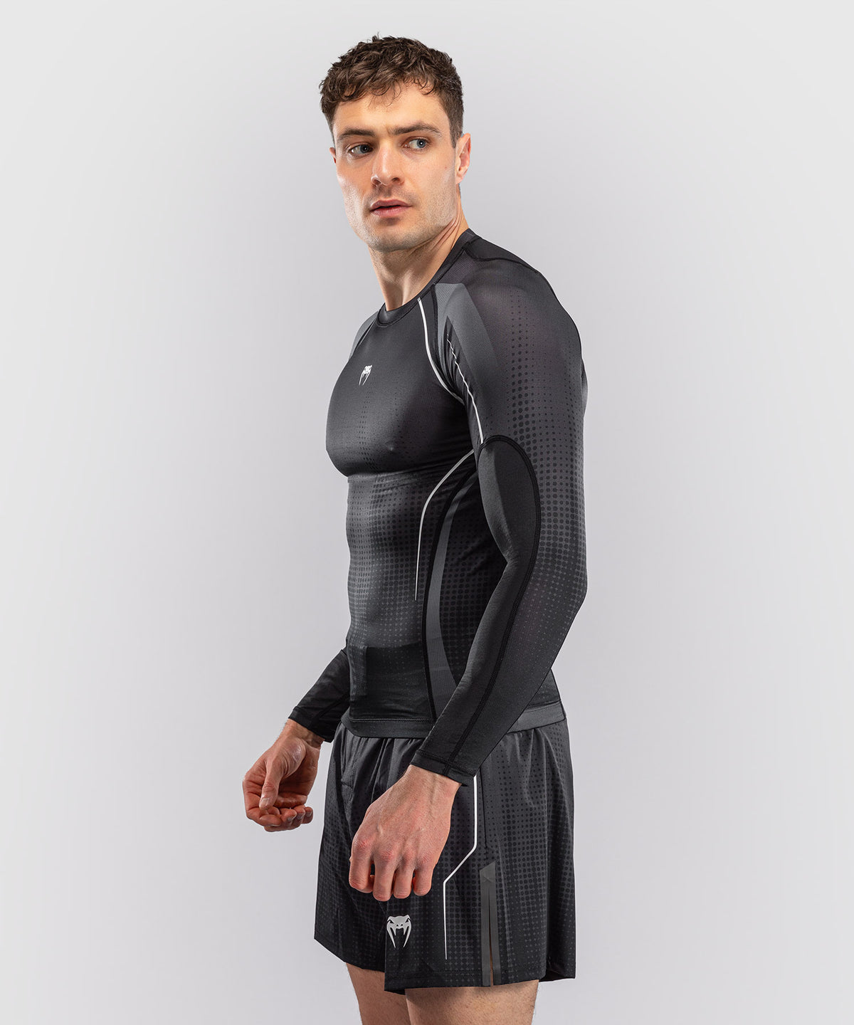 Venum Stealth Rashguard a Maniche Lunghe – Nero/Bianco