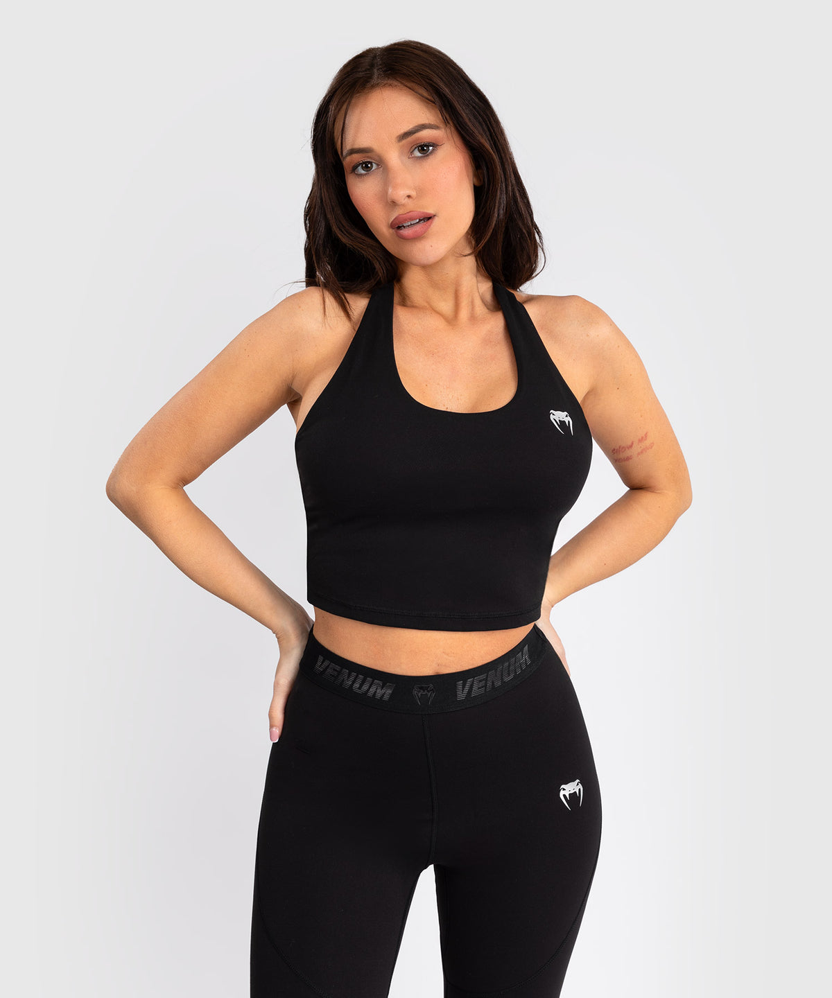 Venum Elevate Sujetador deportivo largo para mujer - Negro