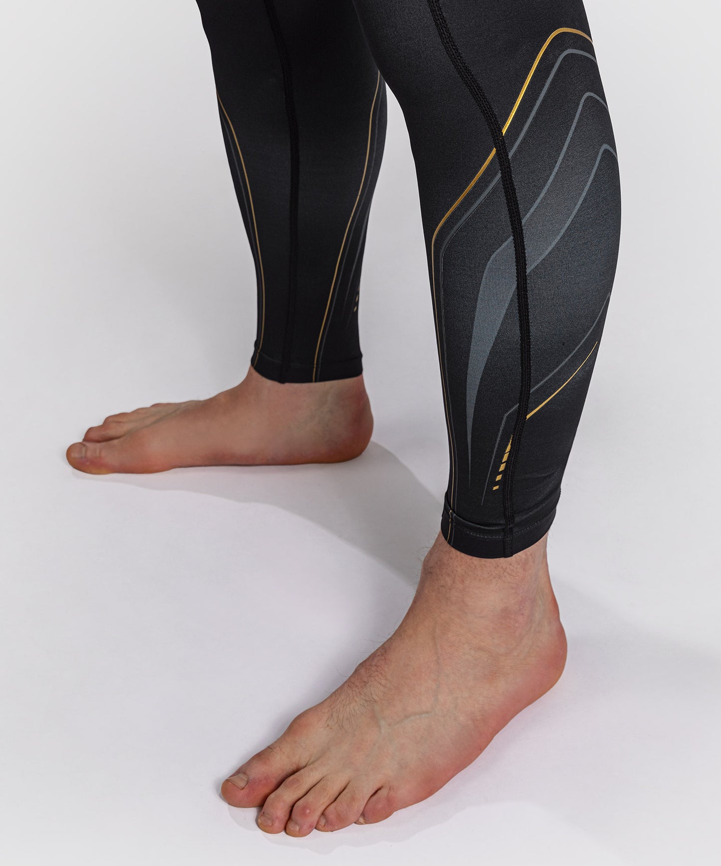 Venum Streamline Spats - Black/Gold
