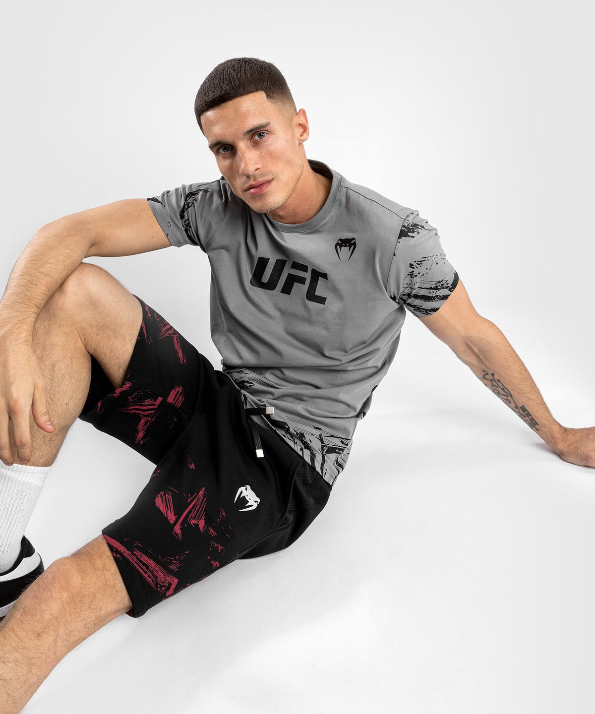 Venum Authentic Fight Week 2.0 UFC T-Shirt - Kurzarm - Grau