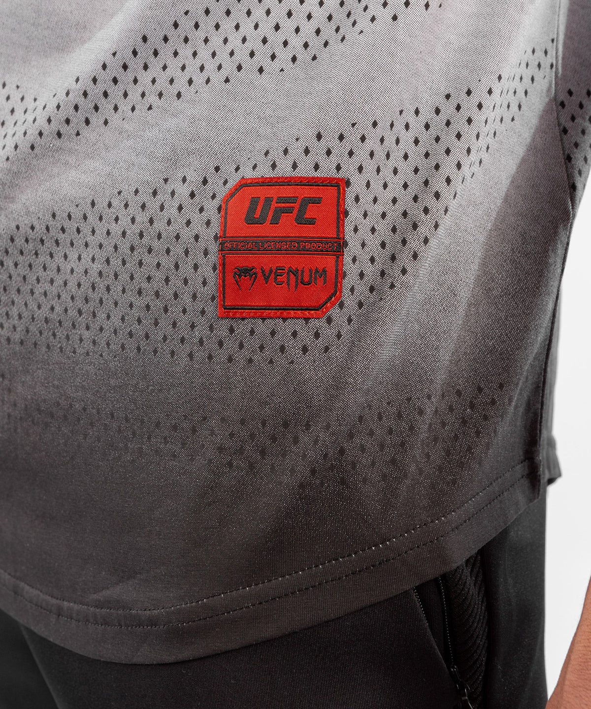 UFC Venum Authentic Fight Week Herren Kurzarm-Baumwoll-T-Shirt - Weiß