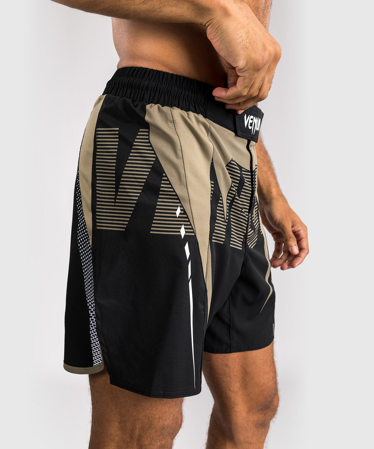 Venum Adrenaline Fightshorts - Black/Sand