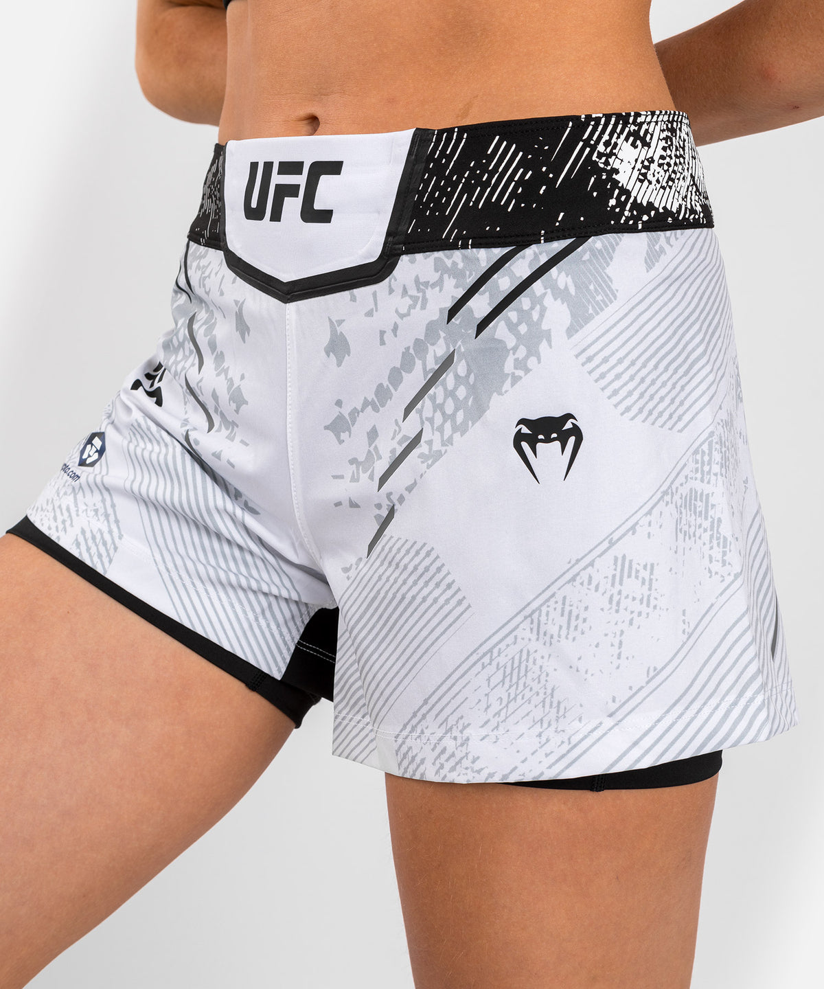 Short de Combat pour Femmes UFC Adrenaline by Venum Authentic Fight Night - Blanc