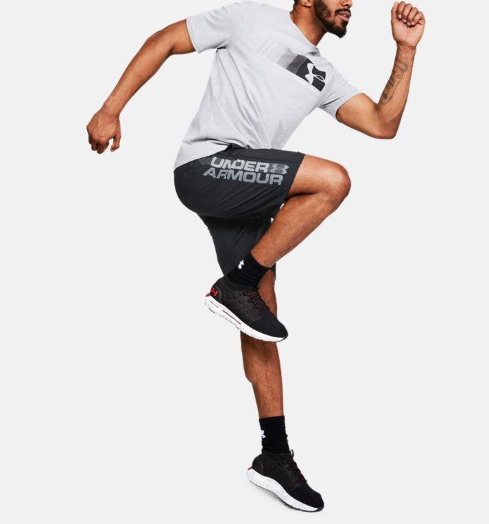 Under Armour Woven Graphic Wordmark Shorts – Negro
