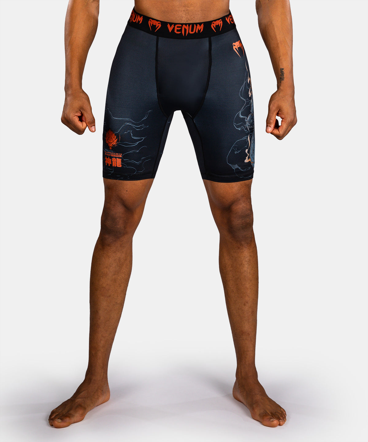 Venum Thunder Dragon Pantaloncini a Compressione – Nero/Grigio/Rame