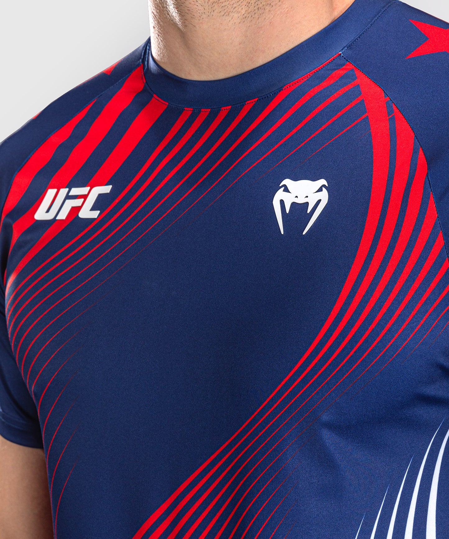 Official UFC Freedom 250 by Venum Authentic Fight Night Maillot Walkout pour homme - Bleu
