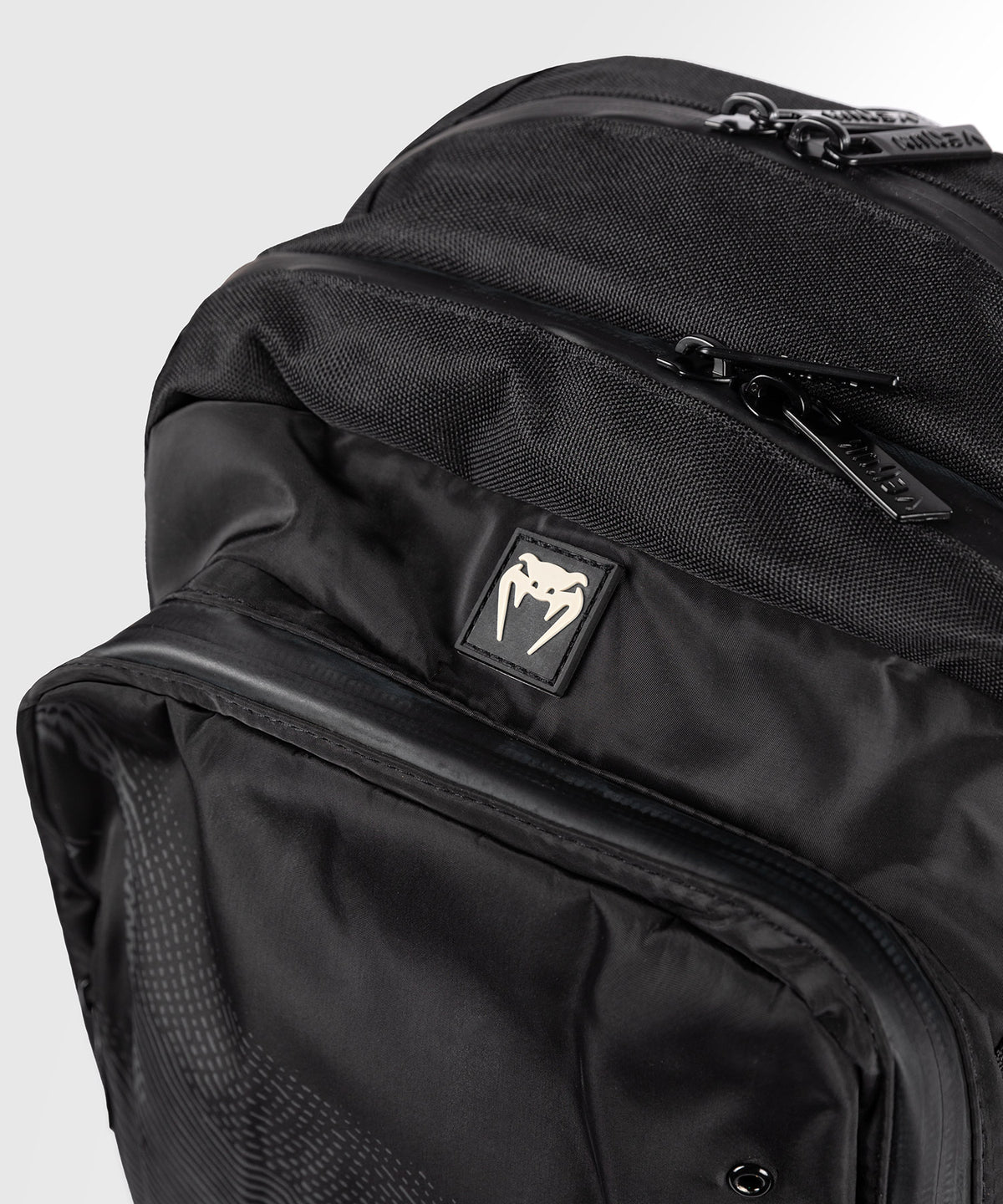 Venum Shockwave Zaino (20-25L) - Nero