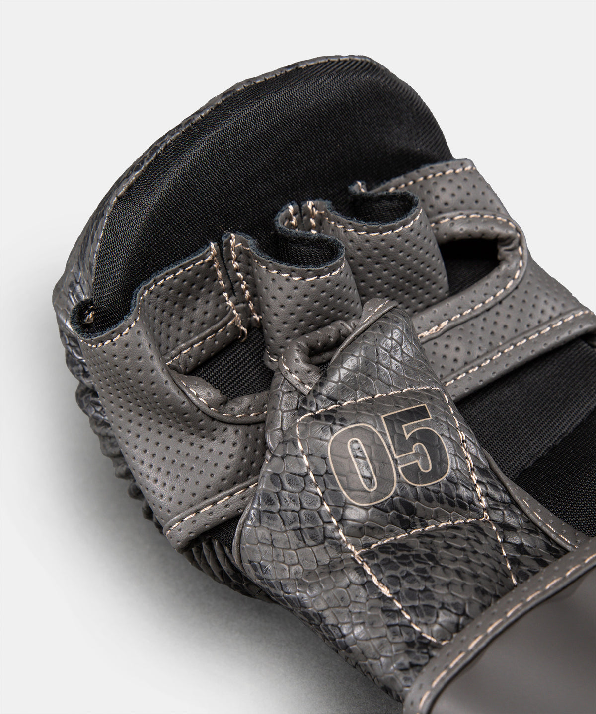 Venum Impact Evo Scales MMA-Sparringhandschuhe - Dunkelgrau