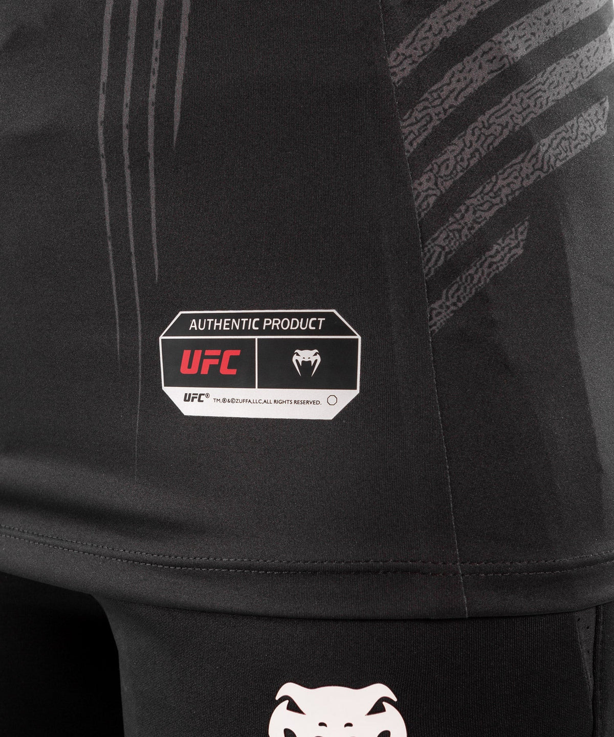Venum Authentic Fight Night Women's UFC Technical T-Shirt - Schwarz