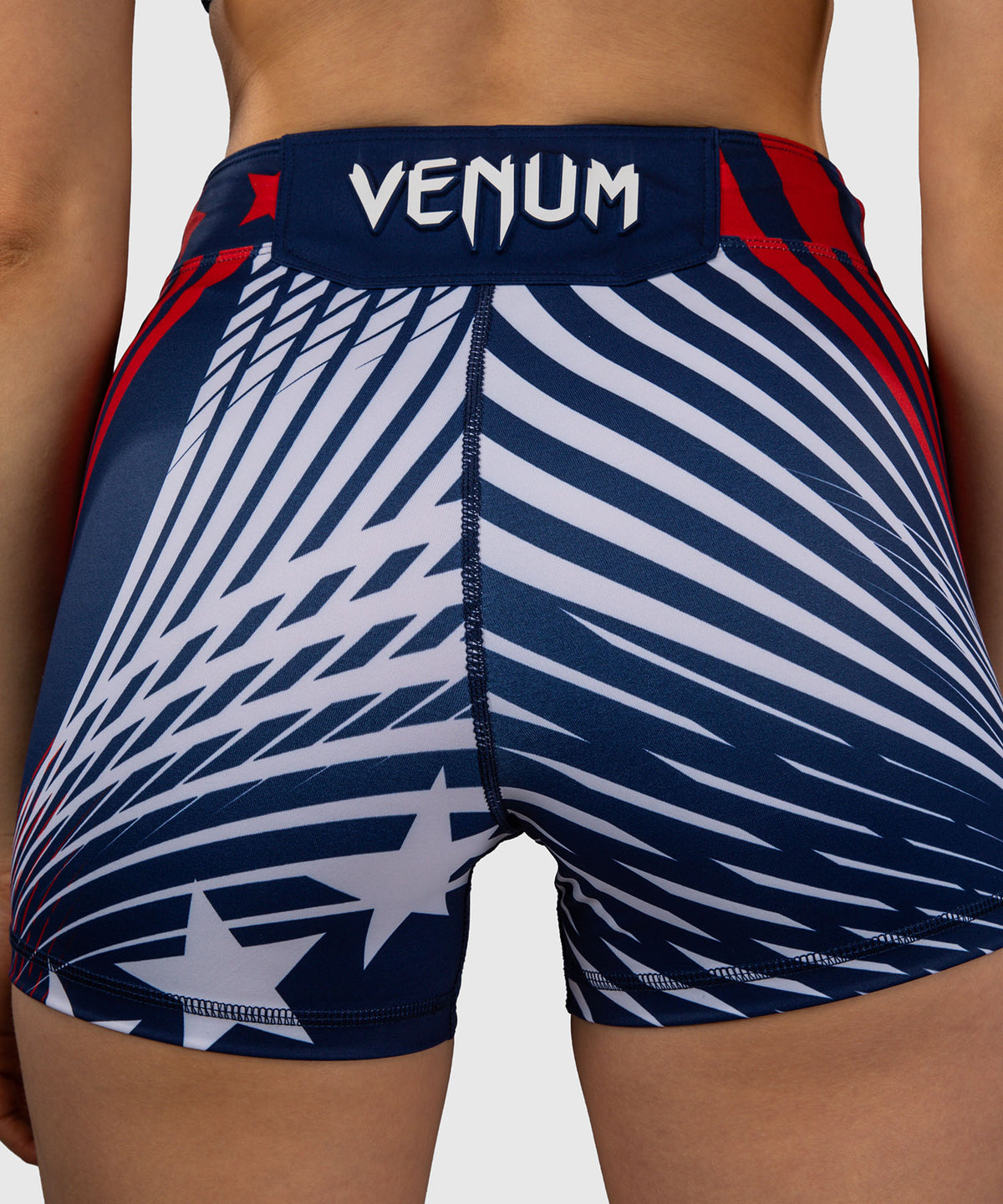 Official UFC Freedom 250 by Venum Authentic Vale Tudo Shorts de ajuste corto para mujer - Azul