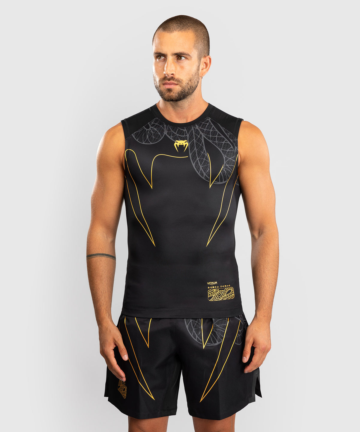 Venum Serpenti Ärmelloses Rashguard – Schwarz/Silber/Gold