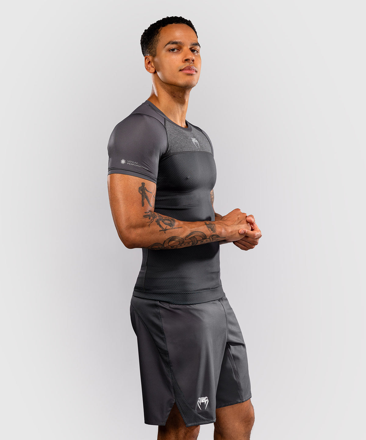 Venum G-Fit Scale Kurzarm-Rashguard - Grau