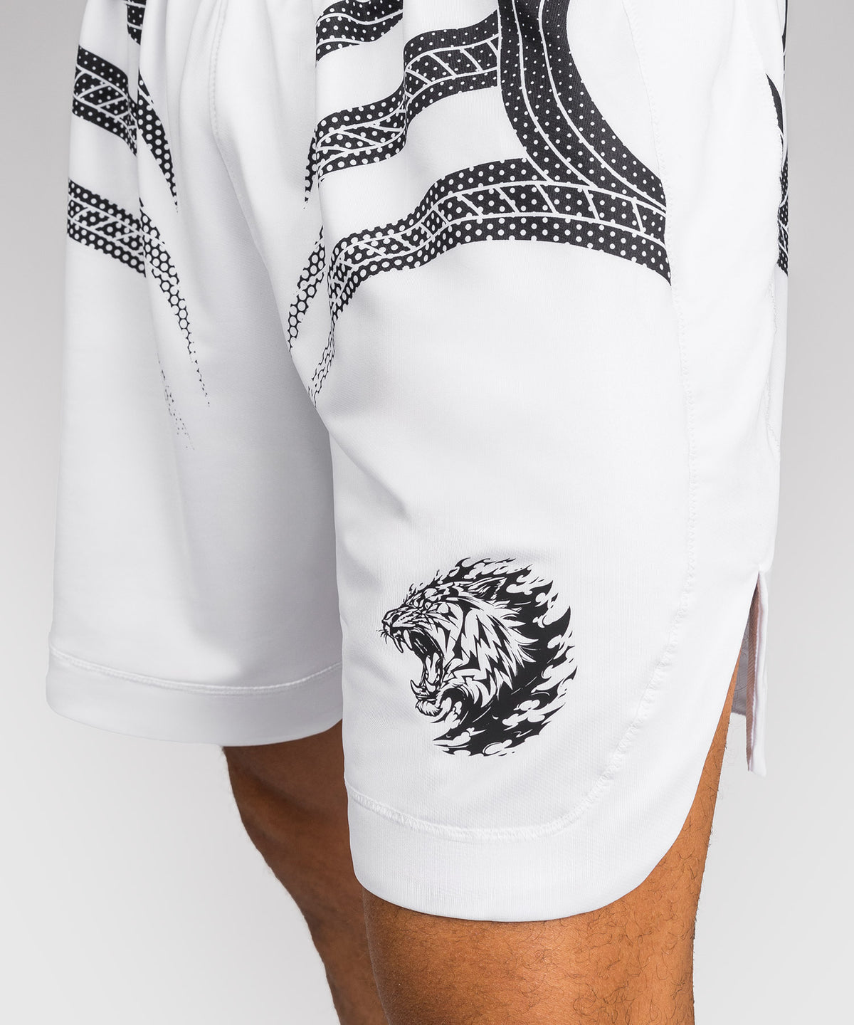 Short de Boxe Venum x Mike Tyson Tiger - Blanc Optique/Noir Profond
