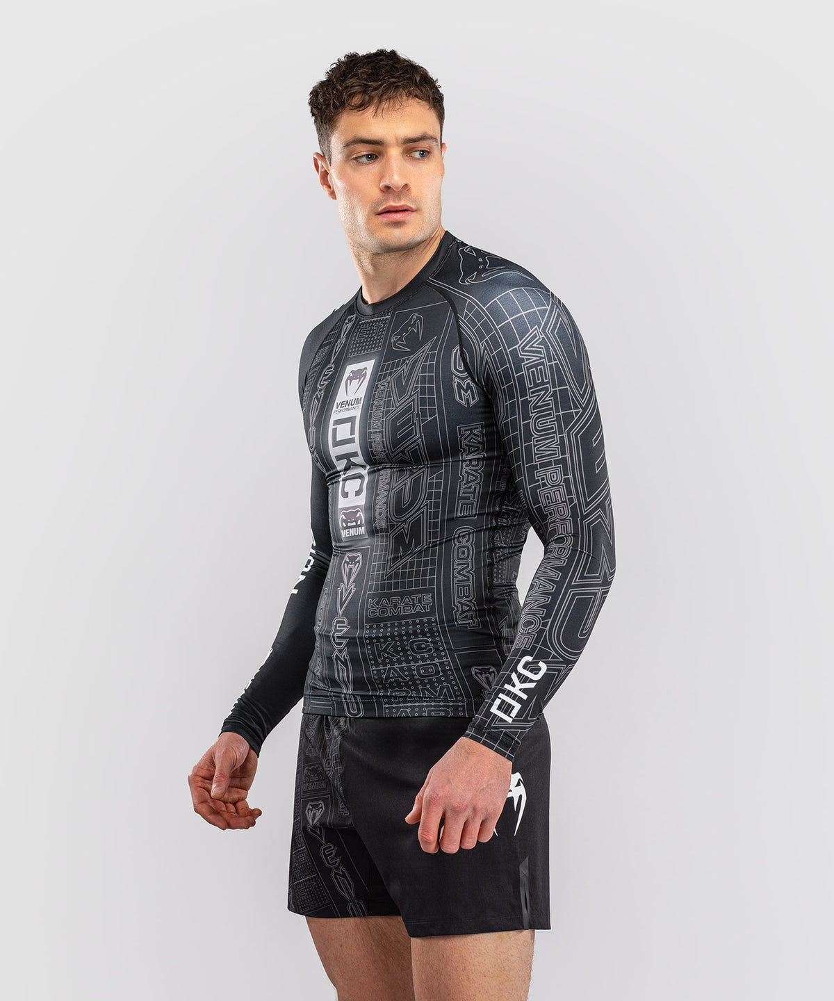 Rashguard à Manches Longues Karate Combat by Venum – Noir/Gris