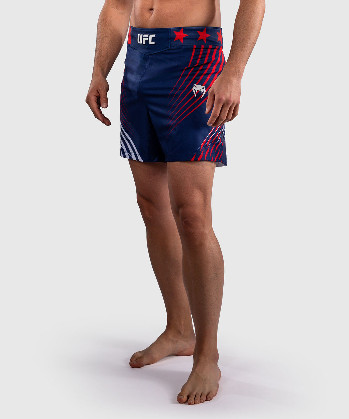 Official UFC Freedom 250 by Venum Authentic Fight Night Fight Shorts im Short Fit für Herren - Blau