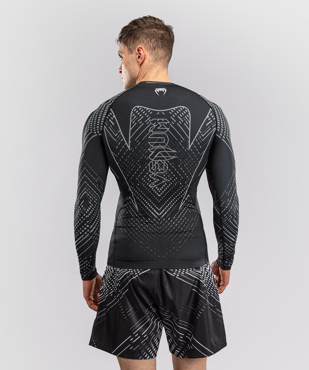 Venum Midnight Fury Rashguard a Maniche Lunghe – Nero/Grigio/Argento