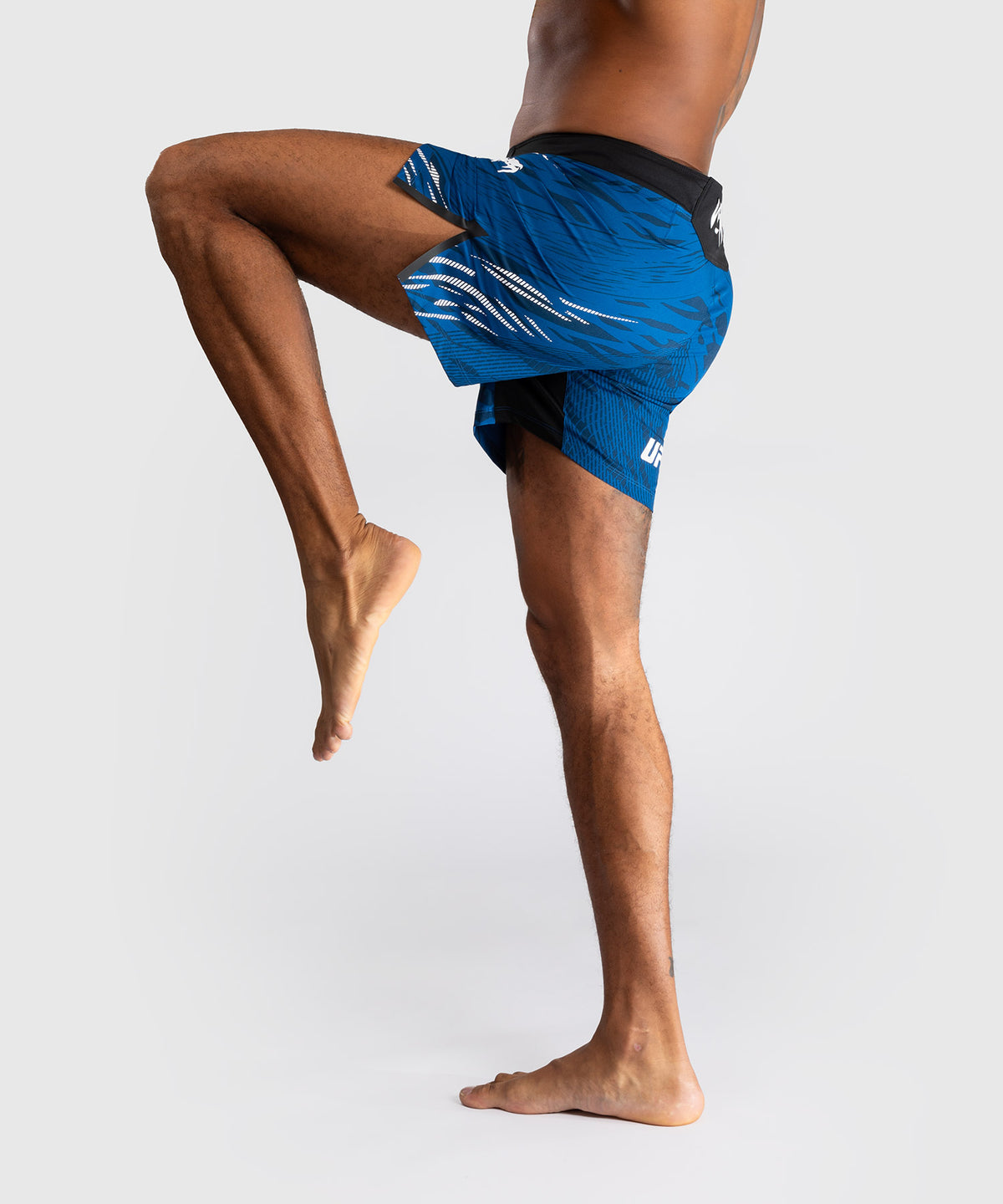 UFC Fusion by Venum Authentic Fight Night Shorts da Lotta per Uomo - Fit Corto - Blu