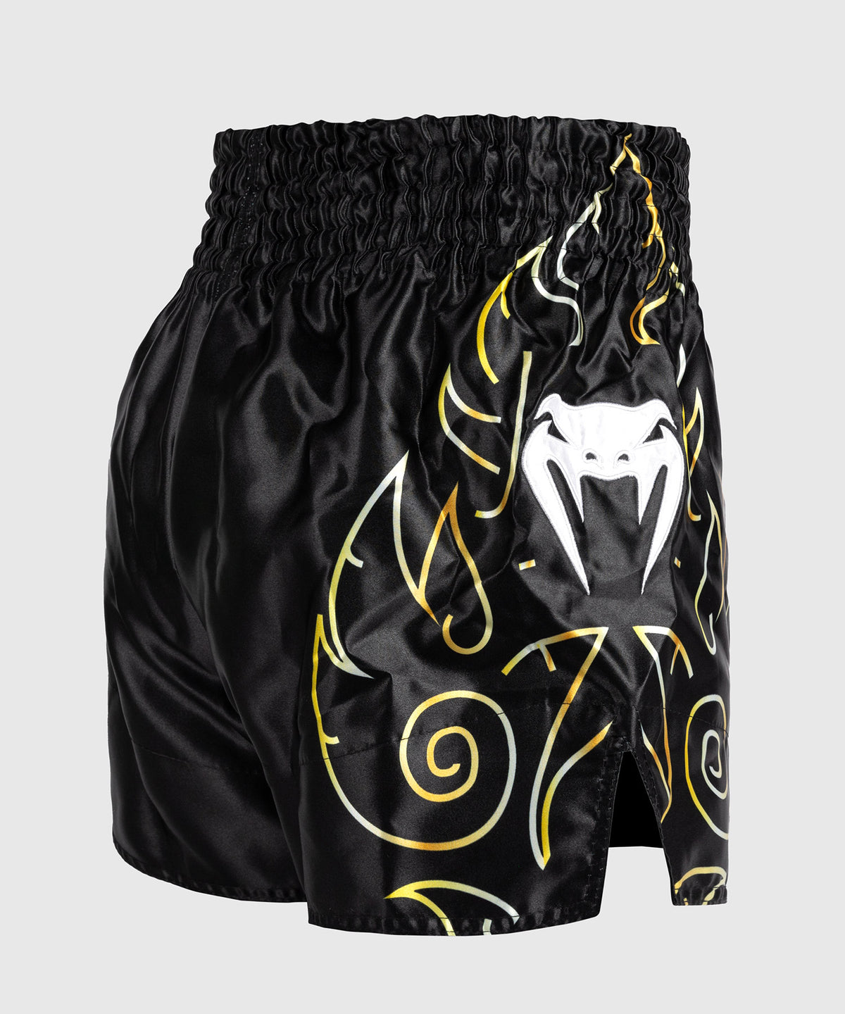 Venum VTC Flames Muay Thai Shorts - Schwarz/Gold