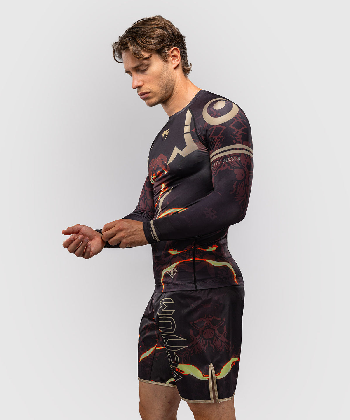 Jujutsu Kaisen x Venum Sukuna Langarm Rashguard – Schwarz/Beige