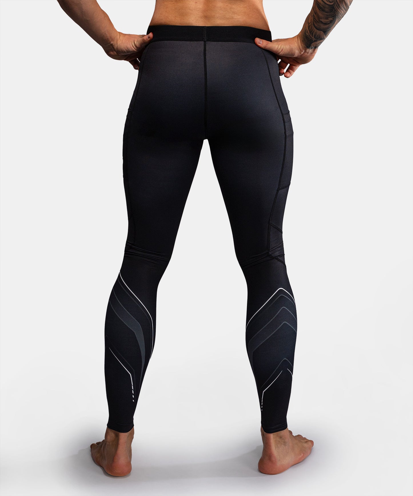 Venum Streamline Spats – Negro/Blanco