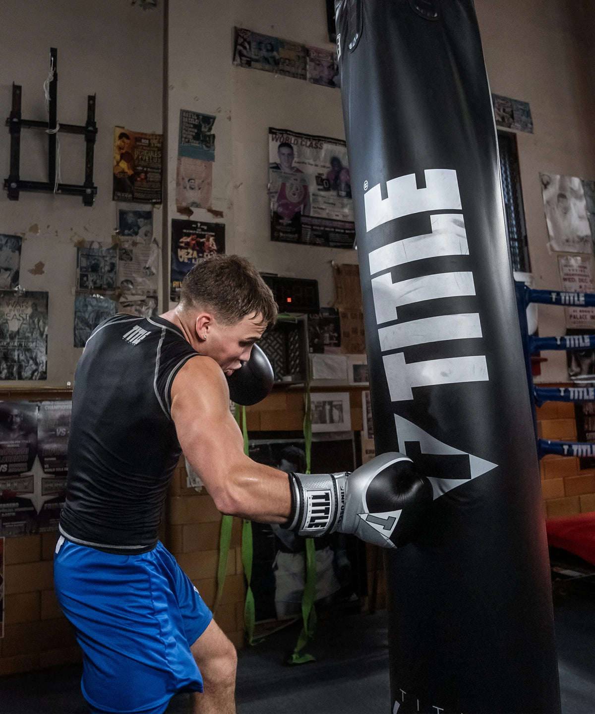 Gants de Boxe Title Boxing Infused Foam Interrogate 2.0 - Argent/Noir