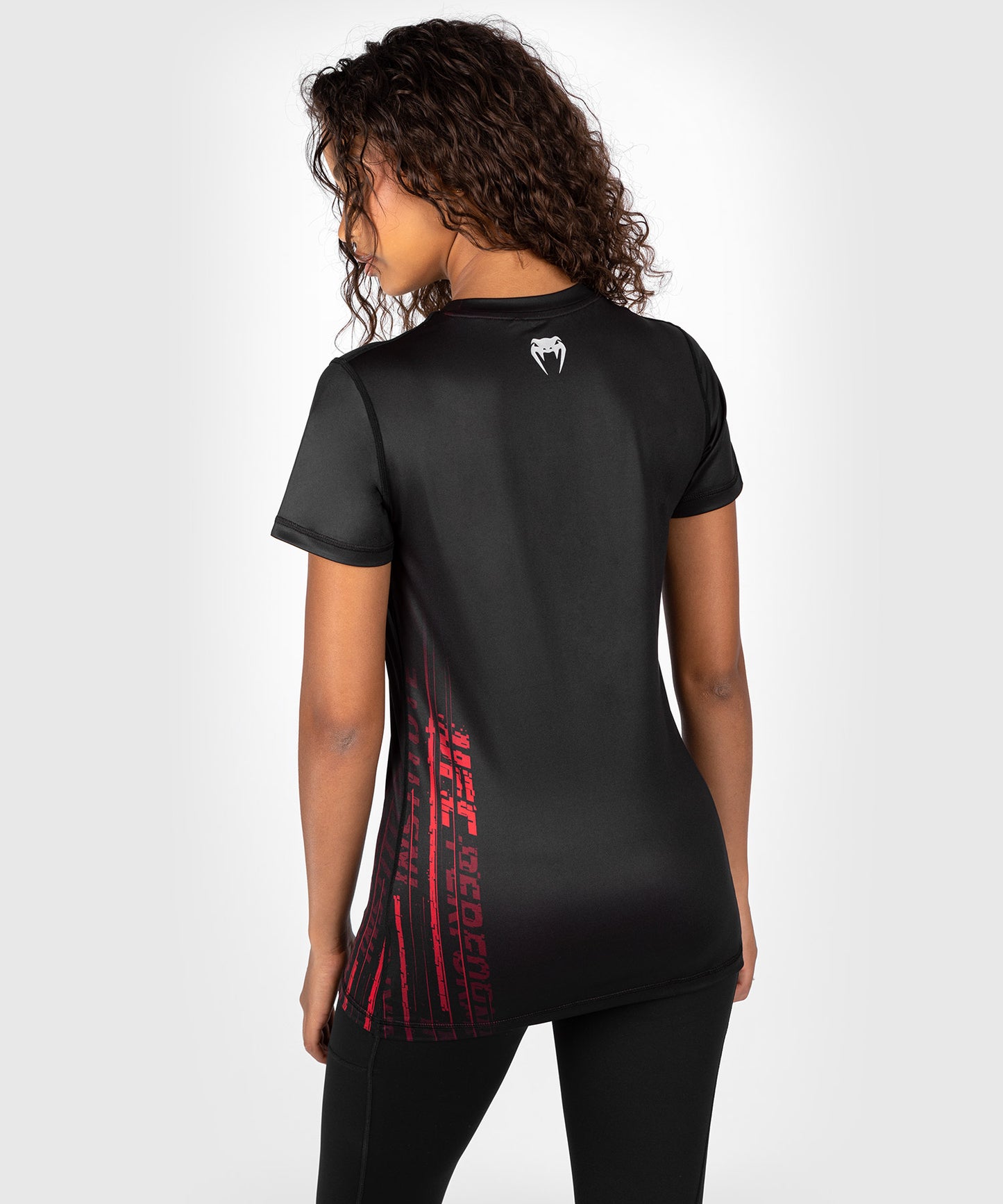 UFC Venum Performance Institute 2.0 Dry-Tech T-shirt für Frauen - Schwarz/Rot