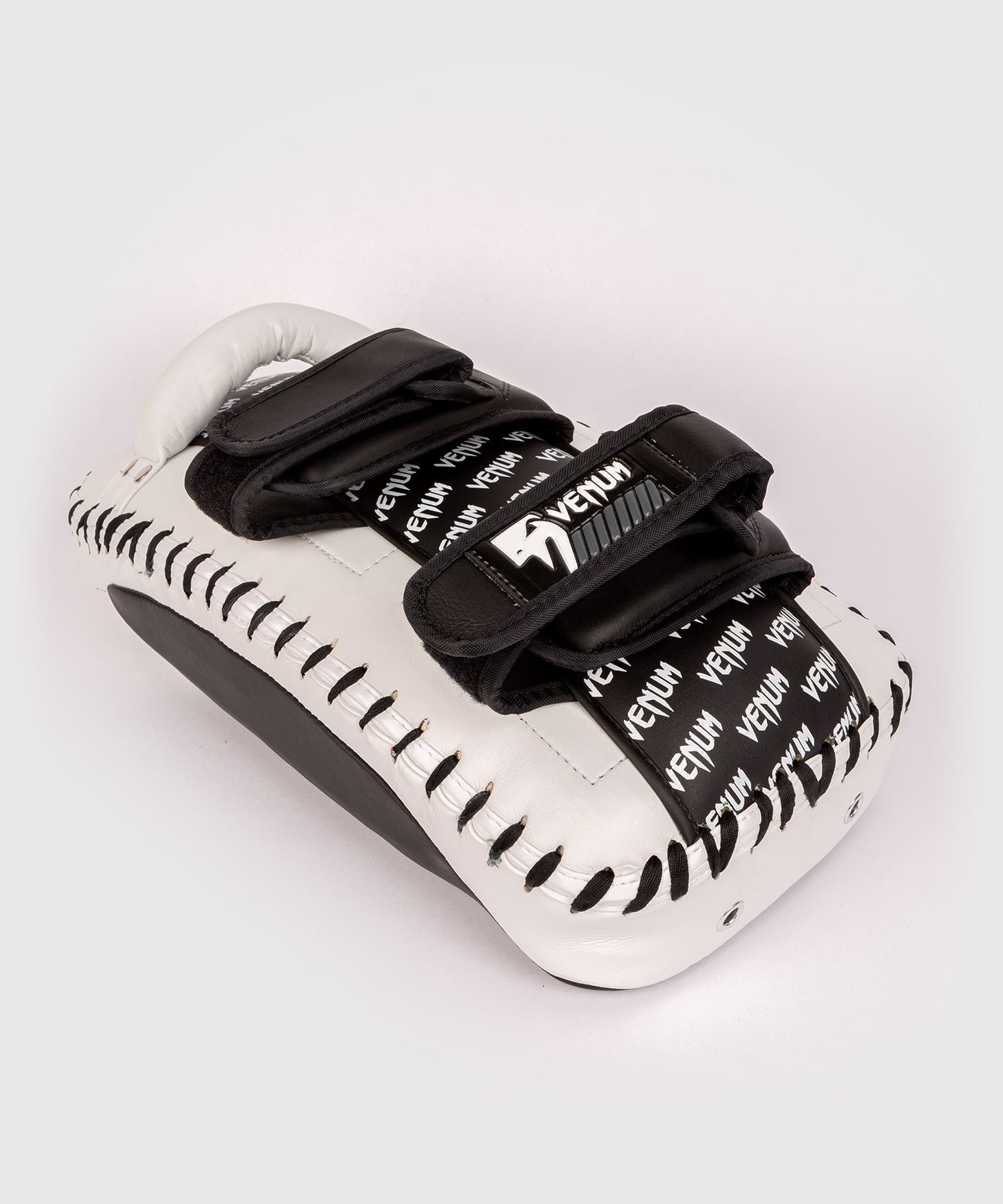 Venum Absolute Kick Pads (Paar) – Schwarz/Weiß