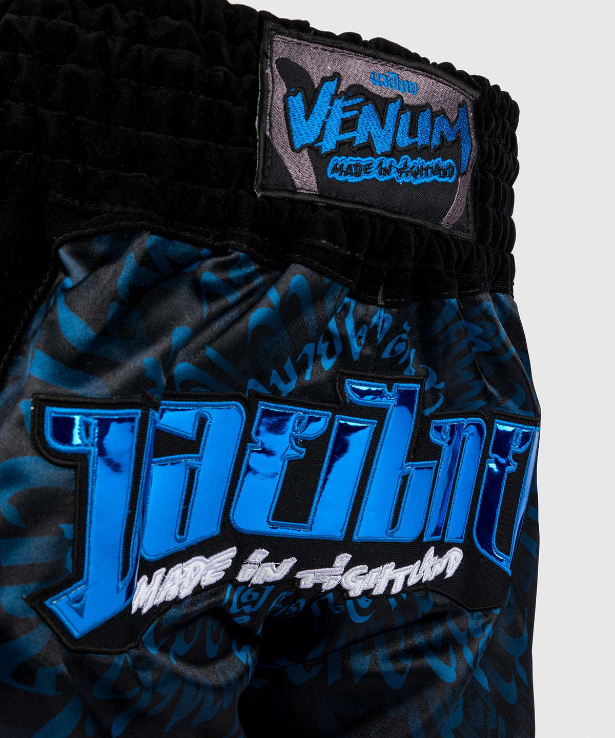 Venum Attack Muay Thai Shorts - Schwarz/Blau