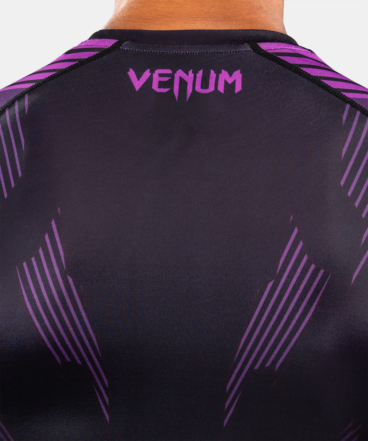 Venum No-Gi 6.0 Rashguard a Maniche Corte - Nero/Viola