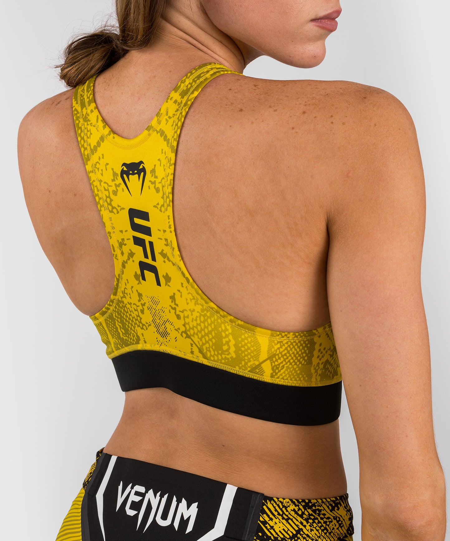 UFC Adrenaline by Venum Authentic Fight Night Sujetador deportivo para Mujer - Amarillo