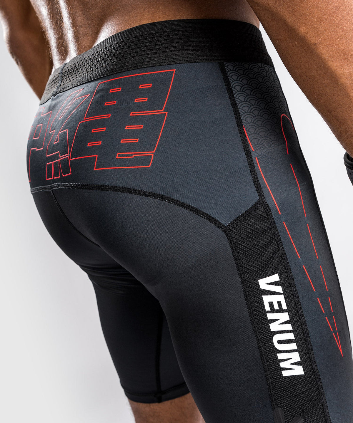 Short de compression Venum Okinawa 3.0 - Noir/Rouge