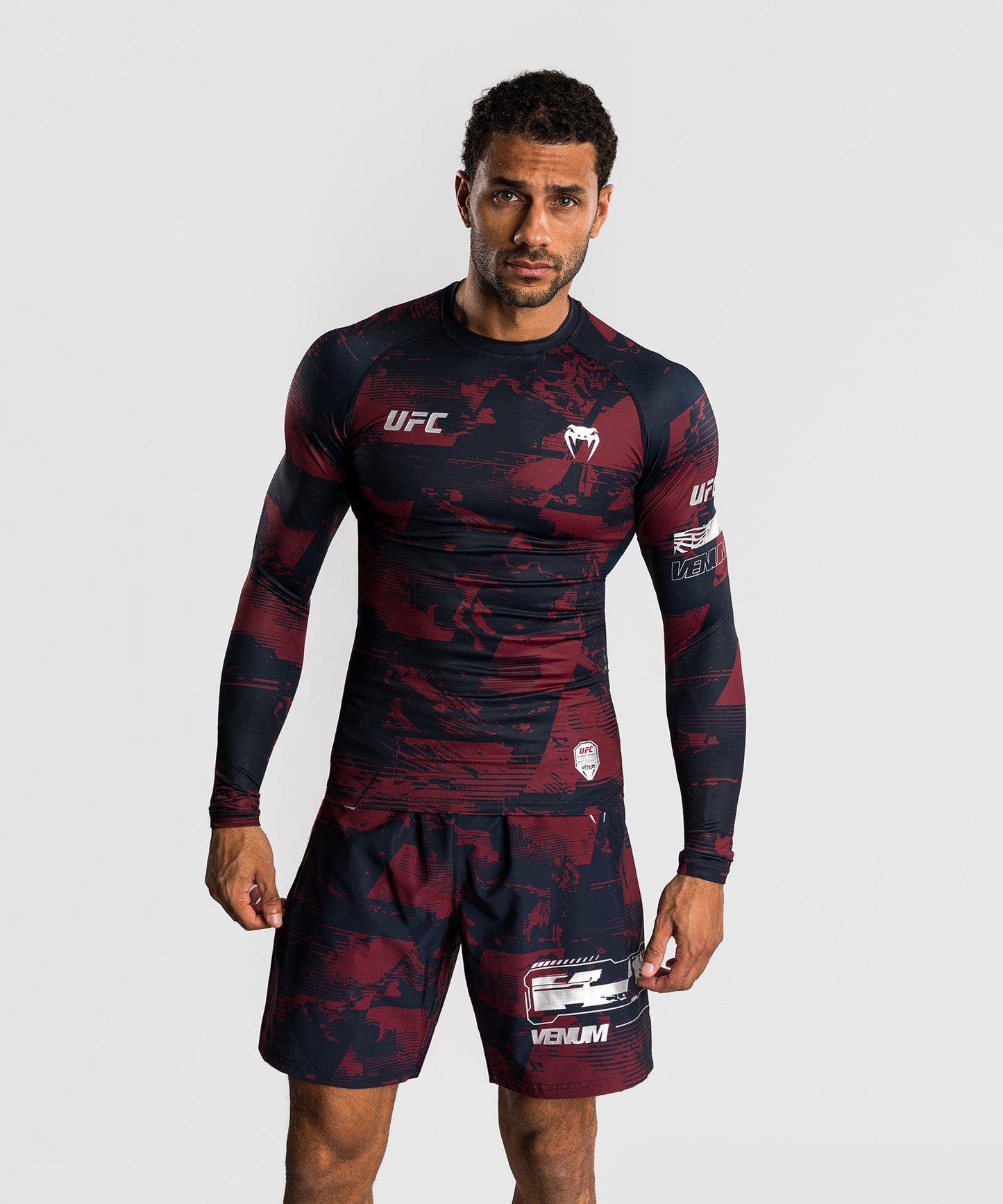Rashguard manches longues Performance Homme UFC Zenith by Venum Authentic Fight Week - Bleu marine/Bordeaux/Argent