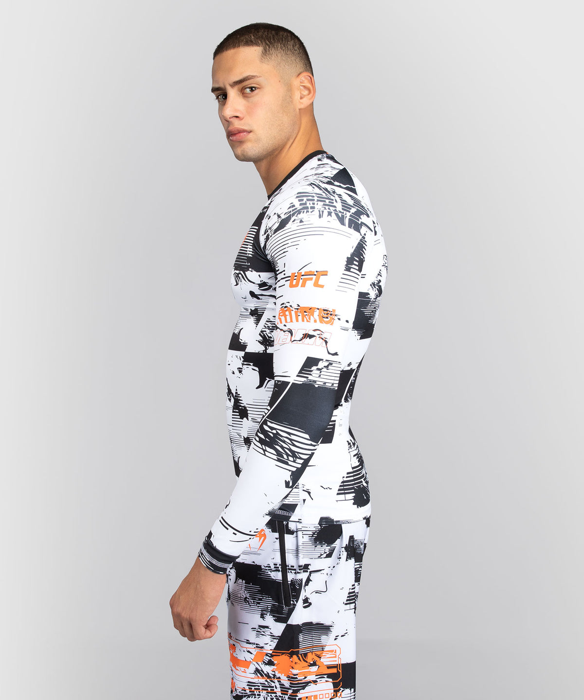 UFC Zenith by Venum Authentic Fight Week Rashguard maniche lunghe Performance Uomo - Bianco